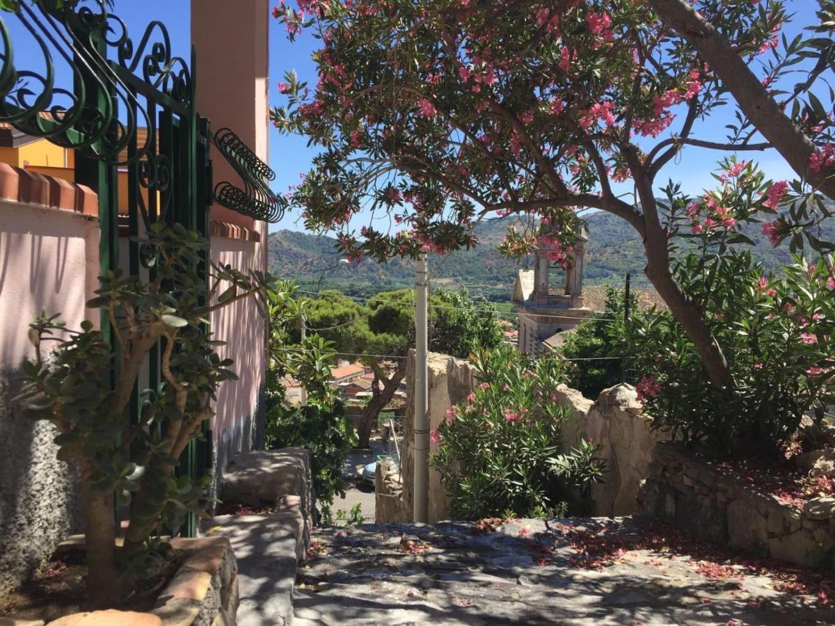 La Casa Del Borgo Cavallaro Gaggi Bagian luar foto